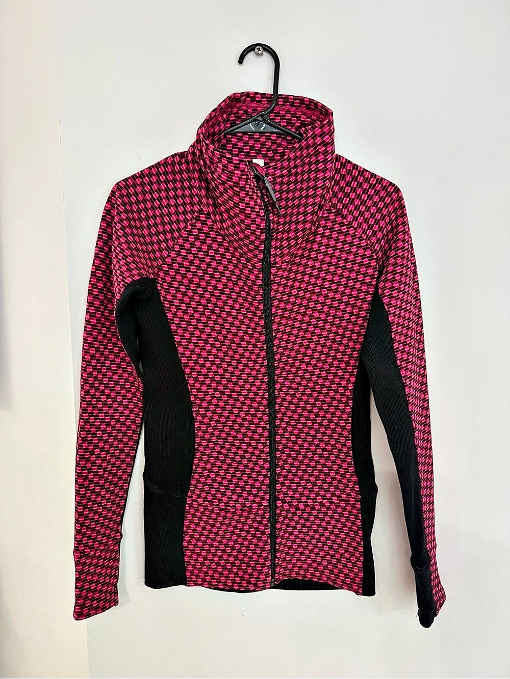 Lululemon Women's Geometric Athletic Jacket Pink & Black Size 2